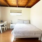 Large House And Yard Close To La Jolla, Ucsd, Utc Mall!